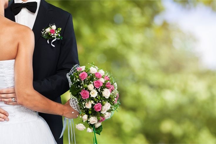 تهنئة للعريس في يوم الزواج