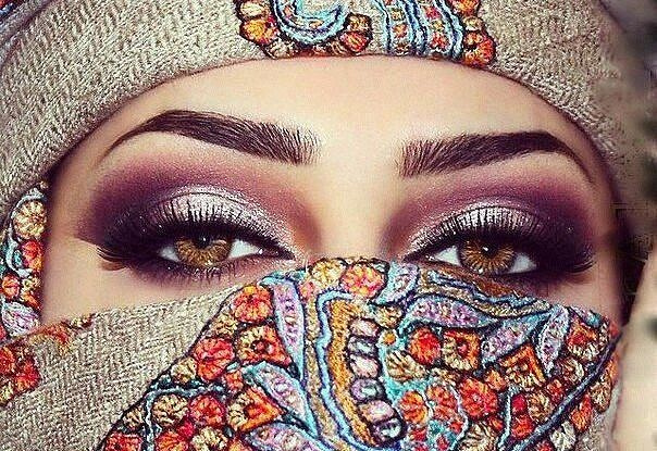 أجمل غزل في العيون