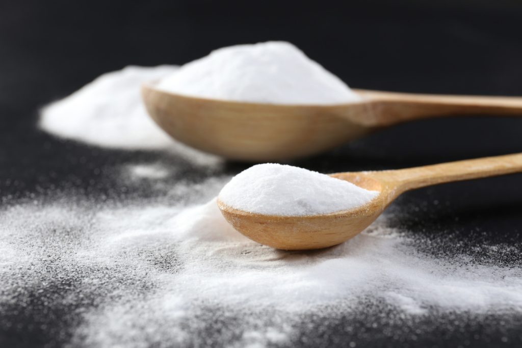 الفرق بين بيكربونات الصوديوم و البيكنج بودر