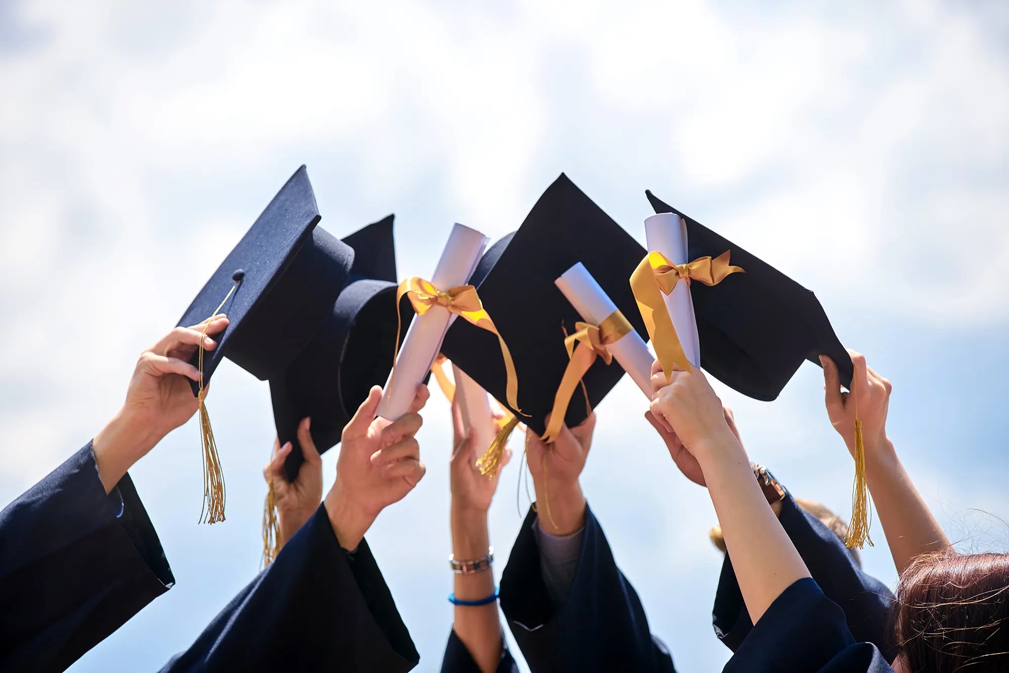 عبارات جميلة عن التخرج
