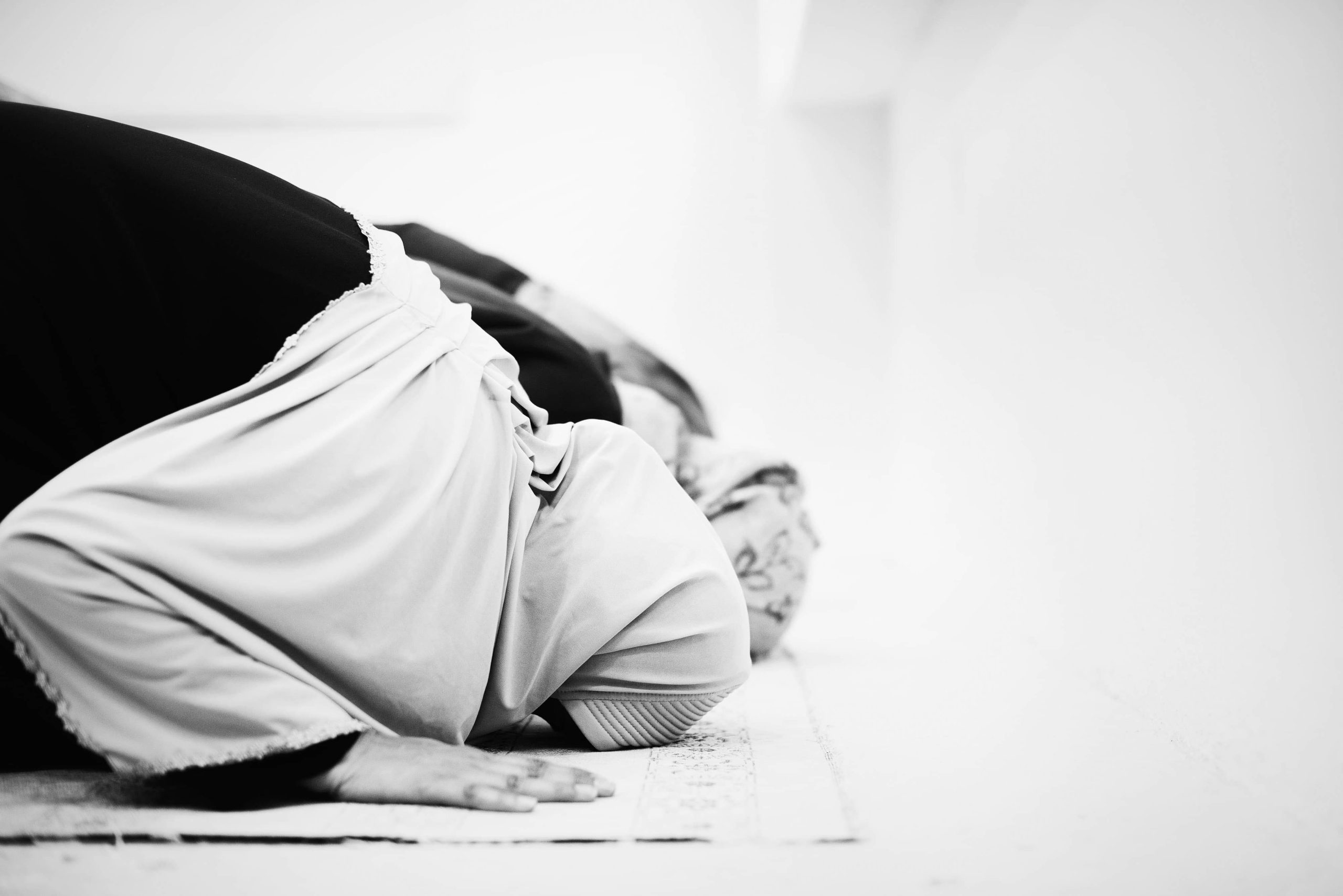 كيف نصلي صلاة قيام الليل وكم عدد ركعاتها