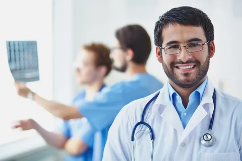 موضوع تعبير عن مهنة الطبيب
