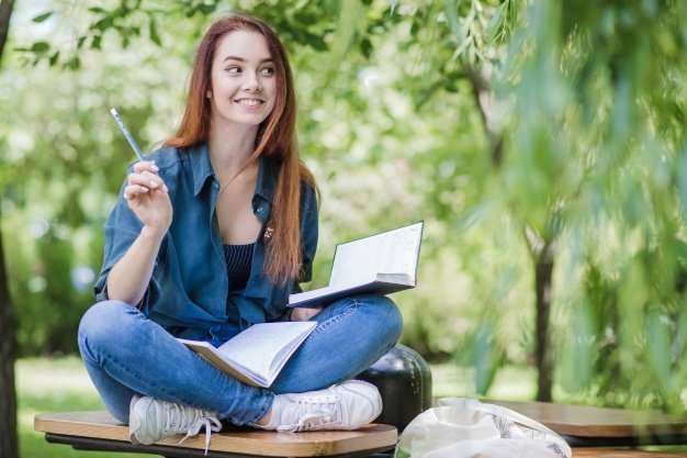 تعبير عن أهمية القراءة