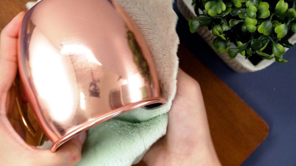 طرق فعّالة عند تلميع النحاس في المنزل