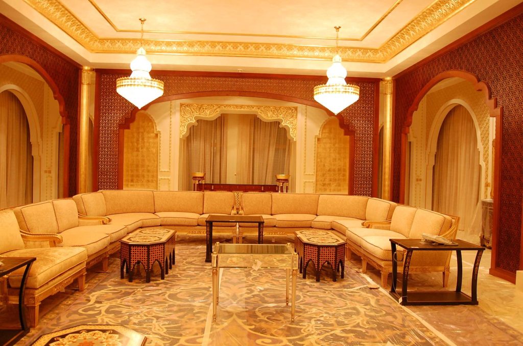 تعرف على طرق تصميم مجالس عربيه إبداعية وشركات تنظيفها وبيعها