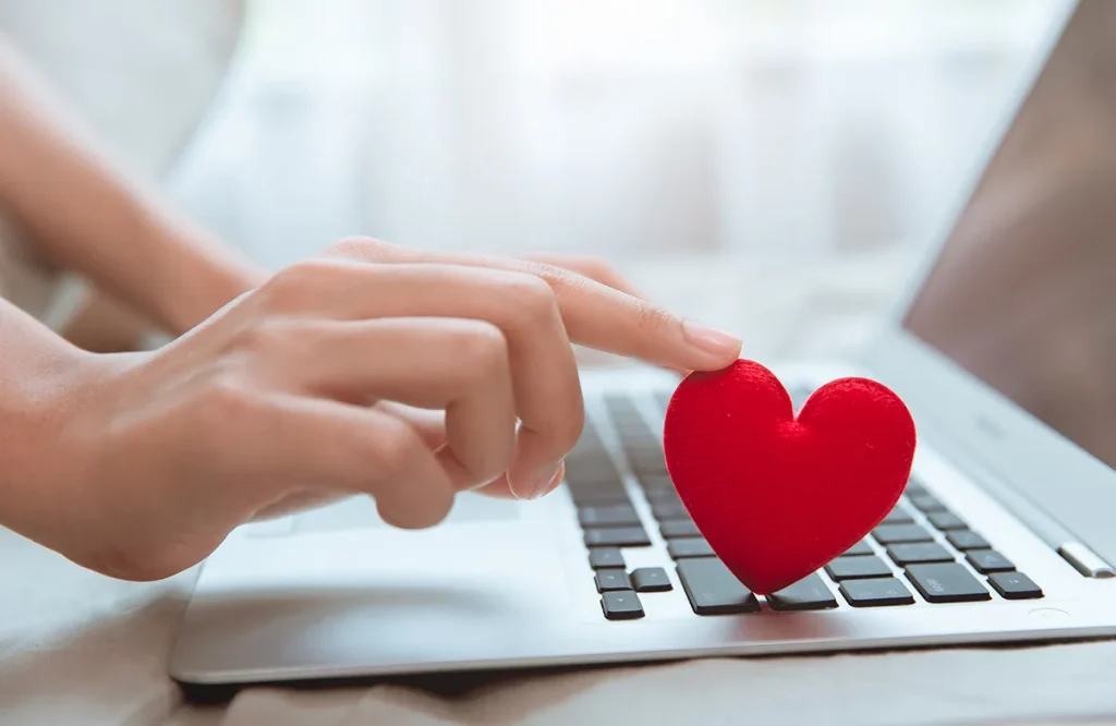 أجمل عبارات الحب والغزل