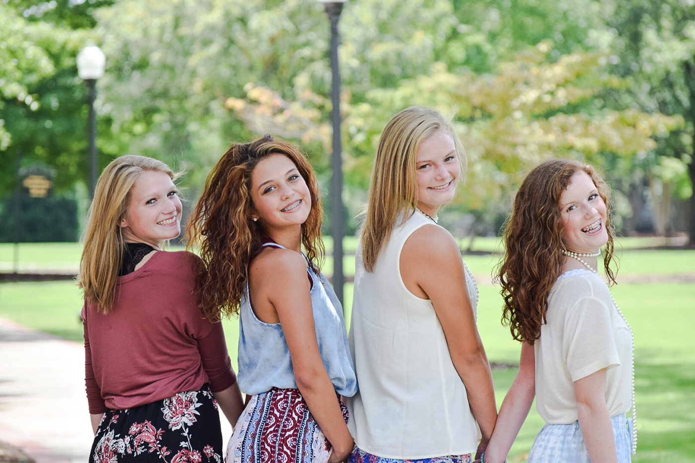 كلام عن الصديقات