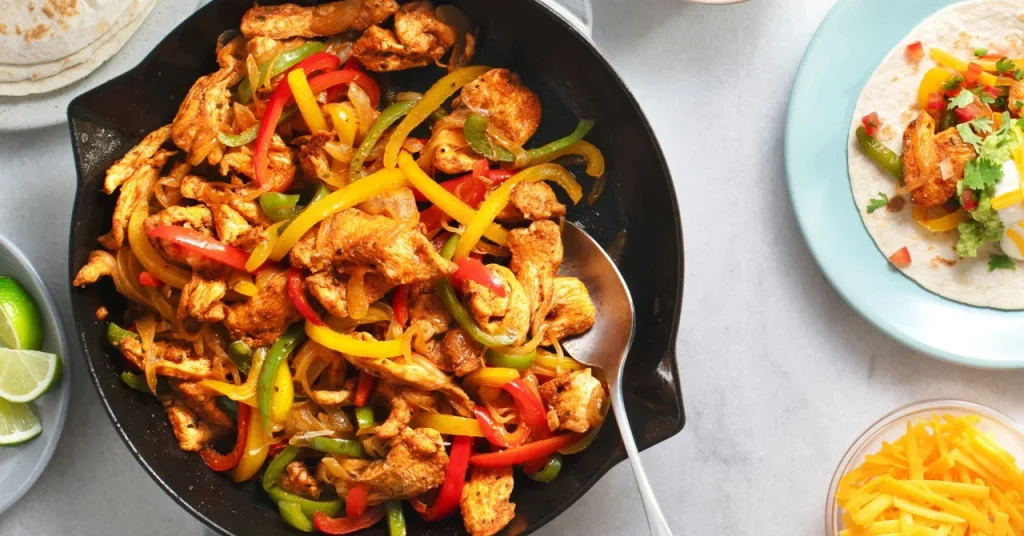 طريقة عمل فاهيتا الدجاج