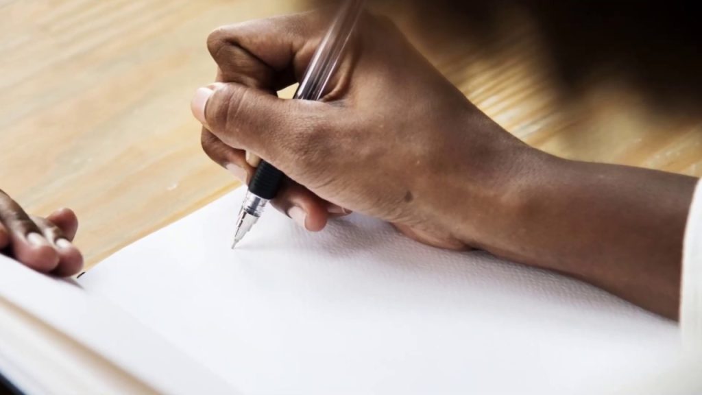 أقوال الحكماء عن الدنيا