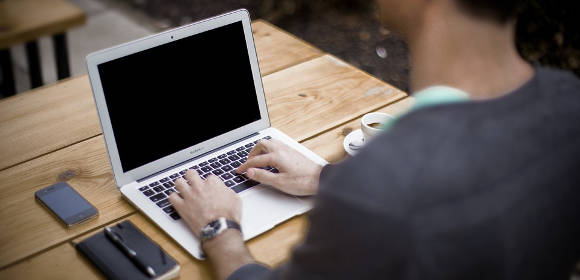 3 خطوات بسيطة لتصميم بروشور يترك انطباعًا لا ينسى